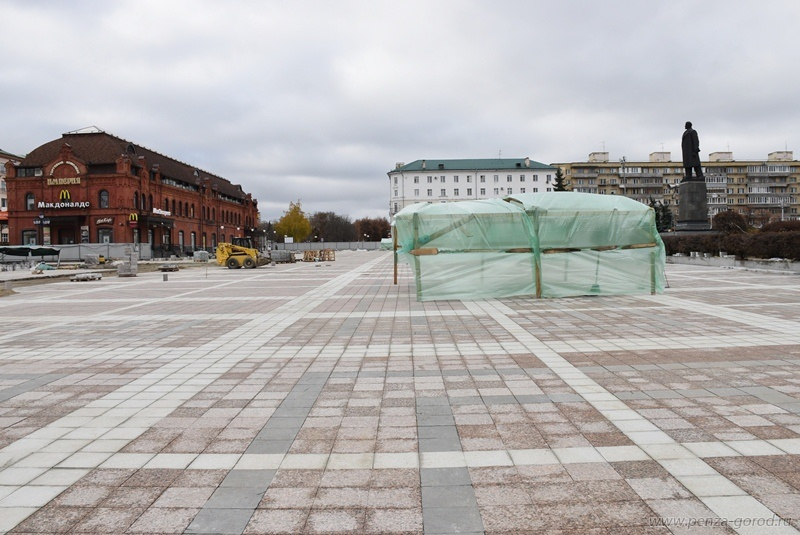 Близится к завершению ремонт площади Ленина