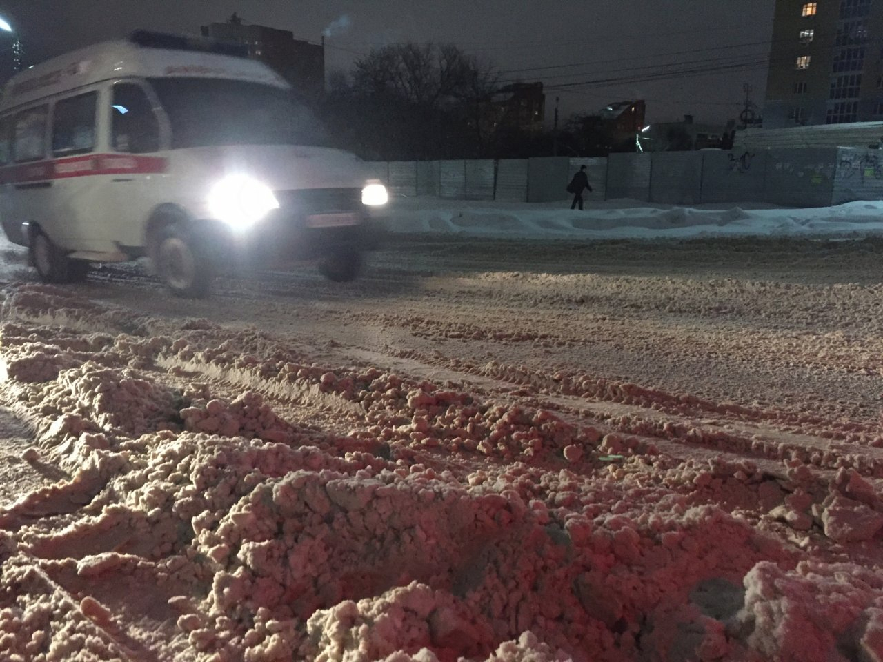 В Пензенской области на трассе под колесами погиб пешеход