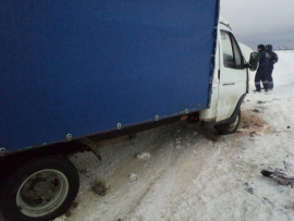 В Пензе в аварию попали грузовик и дорогая иномарка