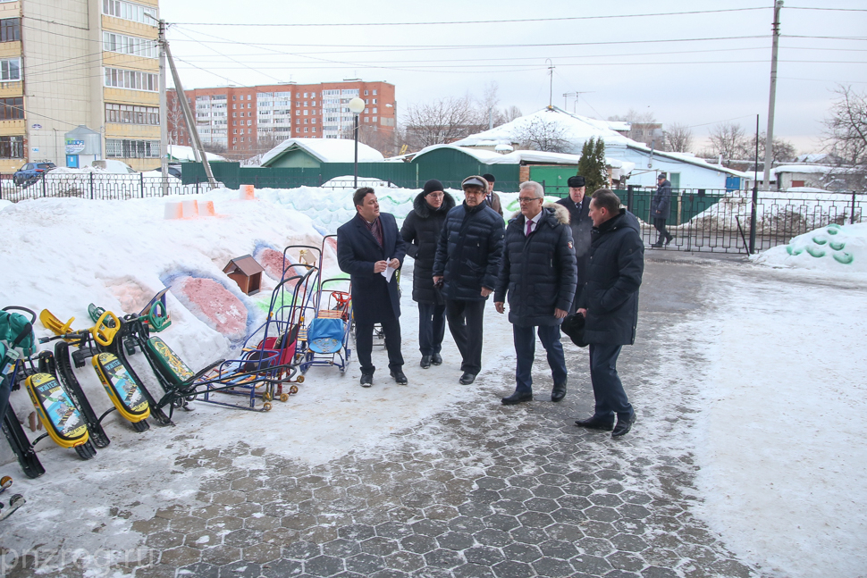 Губернатор Пензенской области обещает  дать места в детских садах