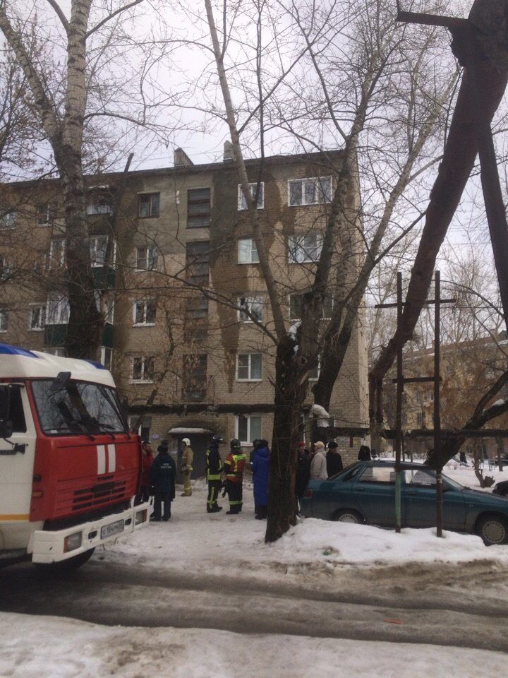 В Пензе жителей дома на Краснова 34 эвакуировали из-за угрозы обрушения - Соцсети