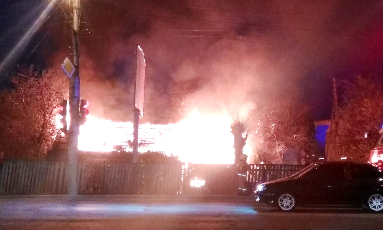 В Пензе на улице Чаадаева сгорел частный дом