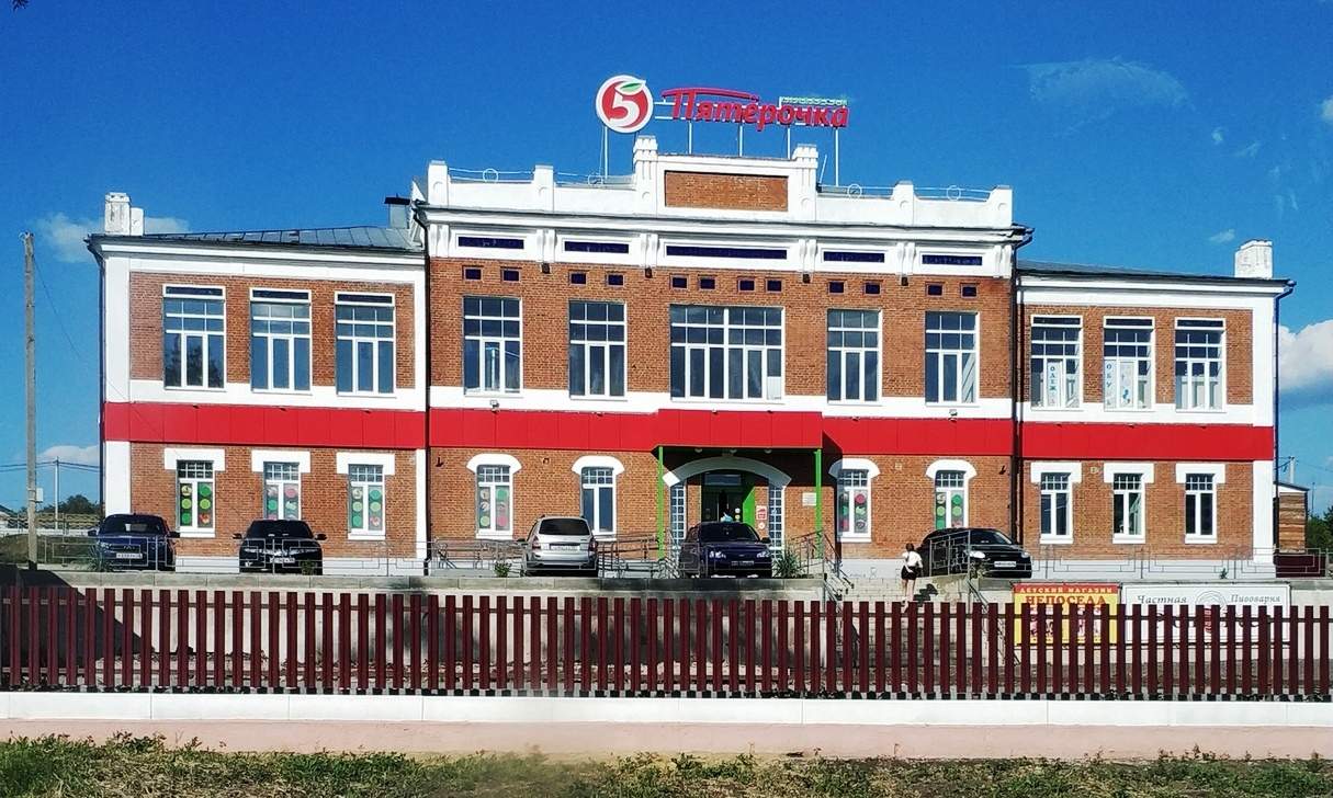 «Детям и образование, и работа»: пензенцы обсудили новый магазин на месте школы