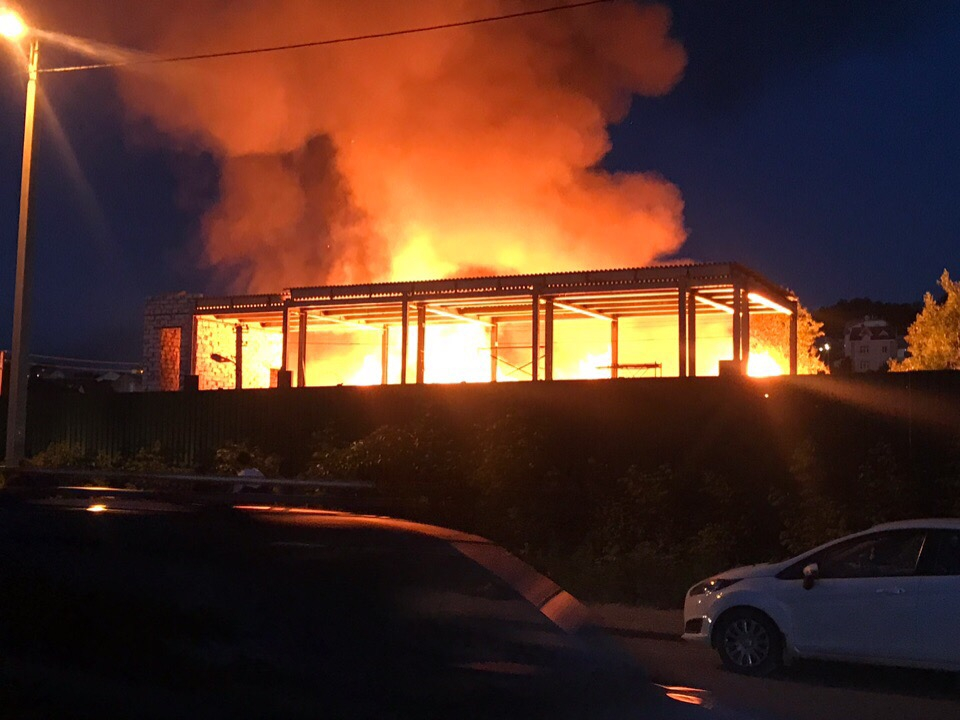 Появилось видео страшного пожара на Бугровке в Пензе