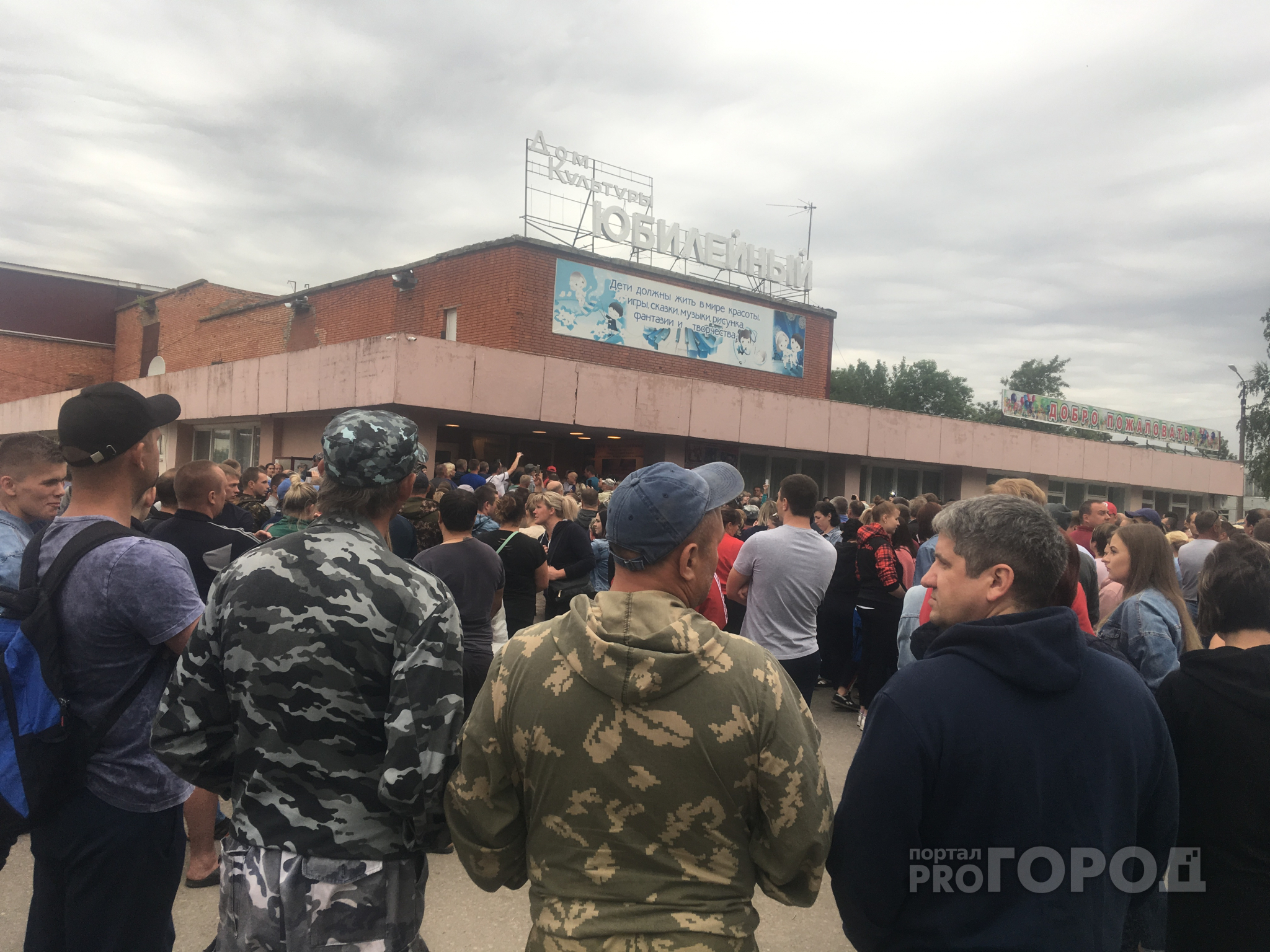 «Володю не вернуть»: жительница Чемодановки рассказала о погибшем парне