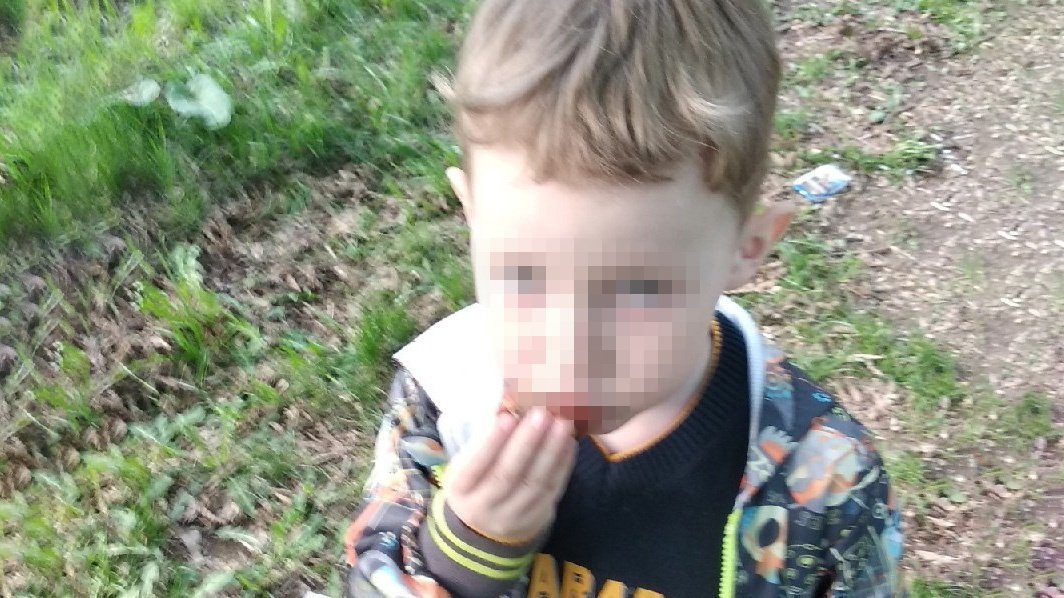 «Без обуви, испуганный и агрессивный»: мать найденного в Пензе малыша рассказала о его состоянии