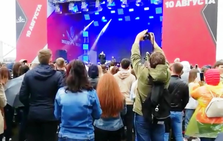 «Не он продается, его продают»: фанаты о выступлении пензенца Егора Крида во время митингов в Москве