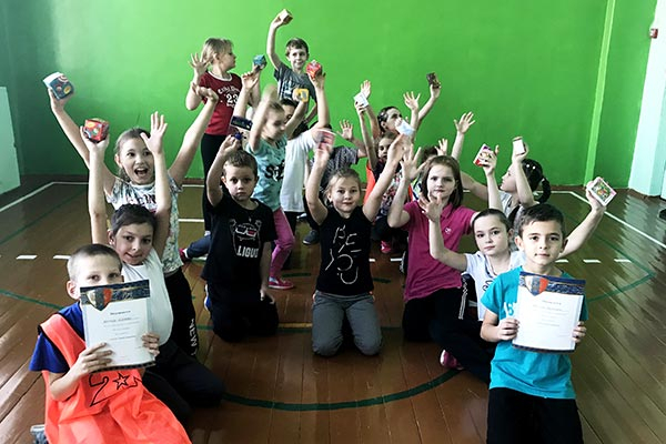 Подарим детям в интернате праздничное настроение