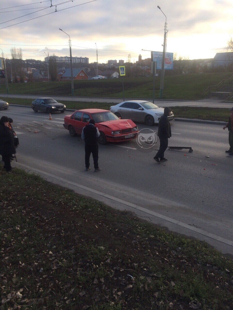 ДТП в Пензе: водитель вышел из машины, потом сел в нее и умер