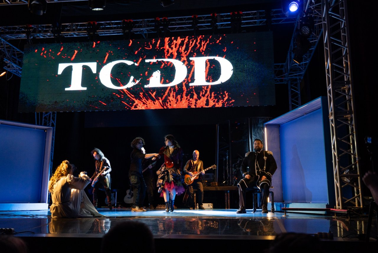 В Пензу впервые приедет легендарный мюзикл "TODD"