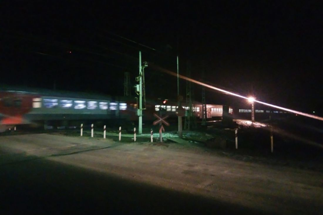 Поезд "Пенза-Москва" столкнулся с авто: есть погибшие