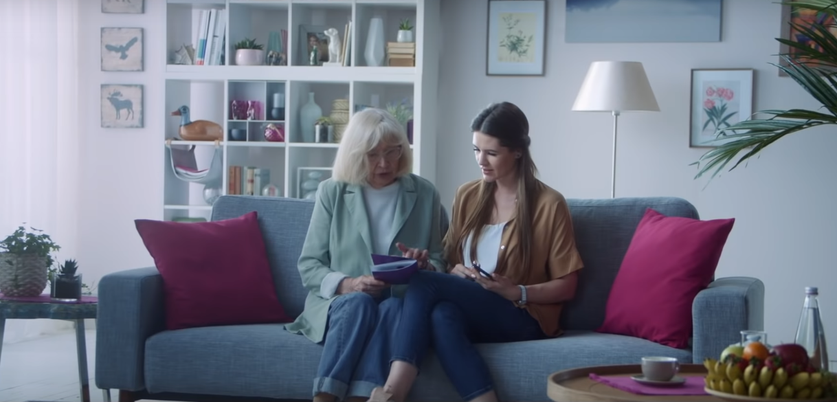 Tele2 предлагает перевести бабушек и дедушек в интернет с экранов ТВ