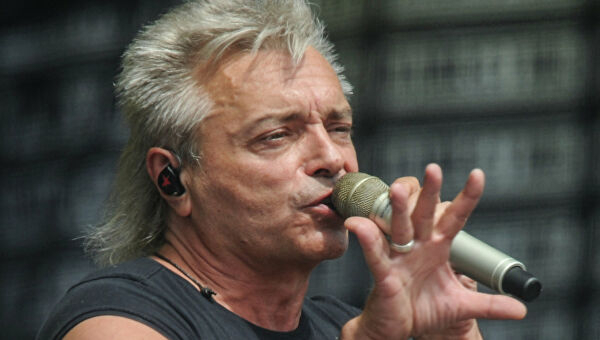 Лидер рок-группы "Алиса" посвятил песню осужденным по делу "Сети"