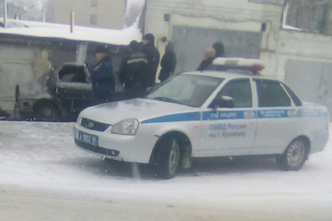 Трагедия покоробила горожан: в Пензенской области из машины вытащили  мужчину