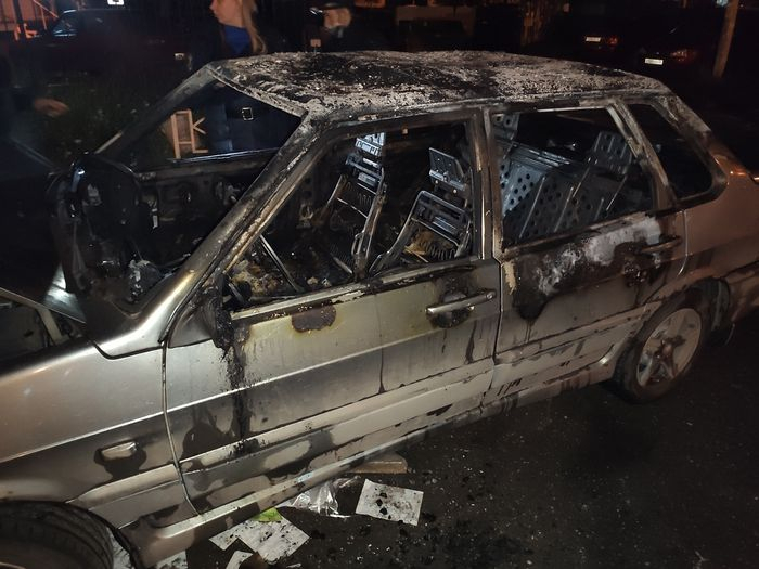 В микрорайоне Арбеково за ночь сожгли несколько автомобилей