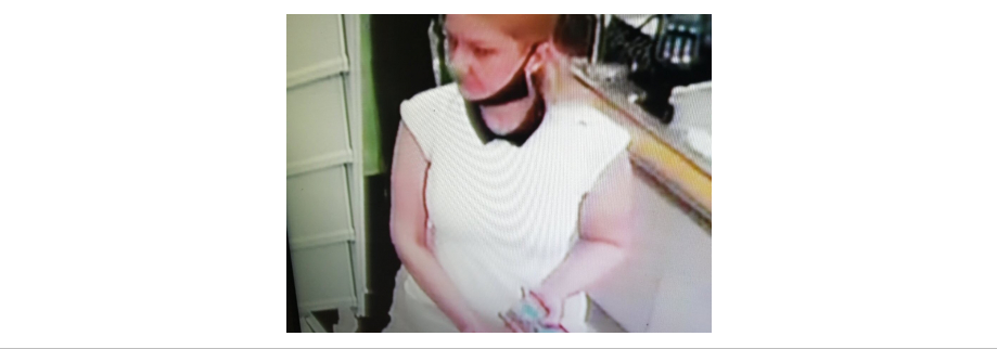 В Пензе разыскивают женщину, которая утащила из магазина чужую одежду и кроссовки