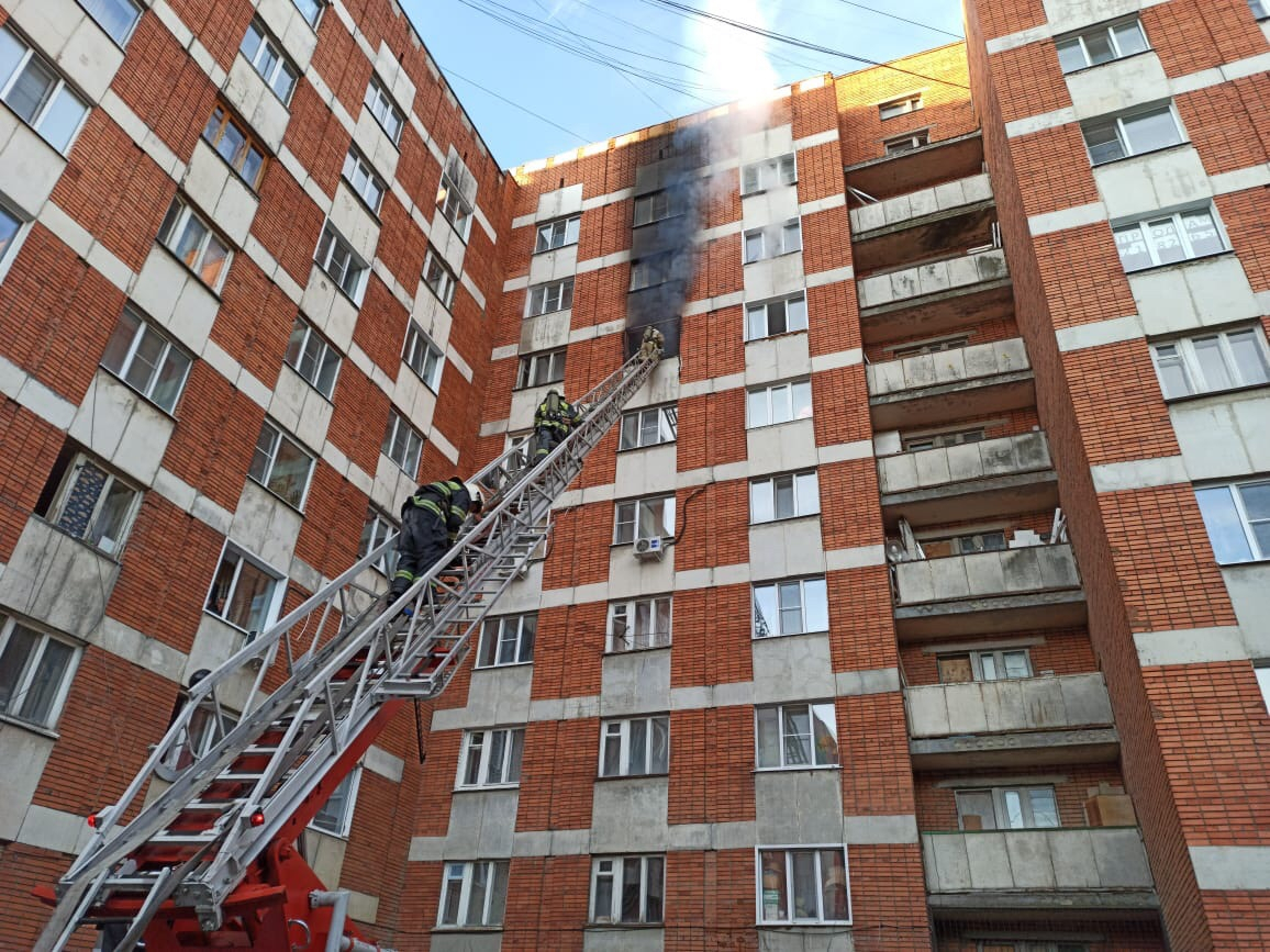 В Пензе на Калинина произошел смертельный пожар: еще несколько человек спасены