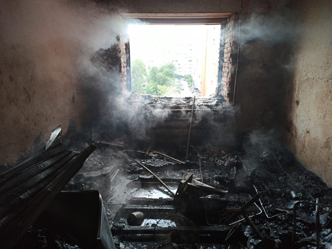 Появилось видео с места смертельного пожара на Калинина в Пензе
