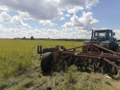 В Пензенской области мужчину задавил трактор