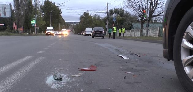 Двум младенцам оказали медпомощь после ДТП на Аустрина