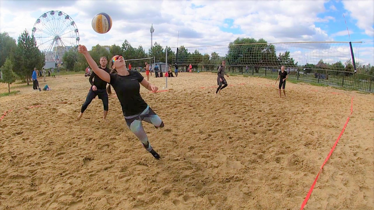 В Спутнике состоялся открытый турнир по волейболу