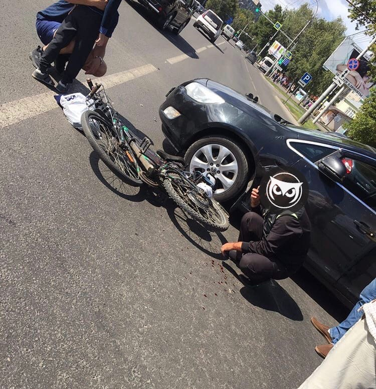 В Пензе велосипедист с ребенком врезался в авто