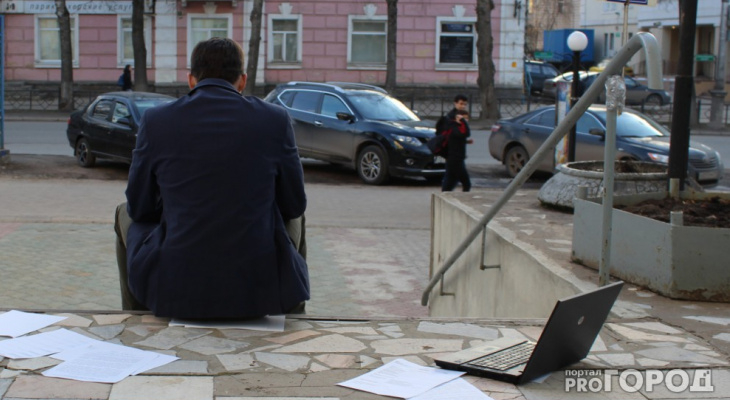 Пензенец пренебрег смс от банка и перевел мошенникам 101 тысячу рублей