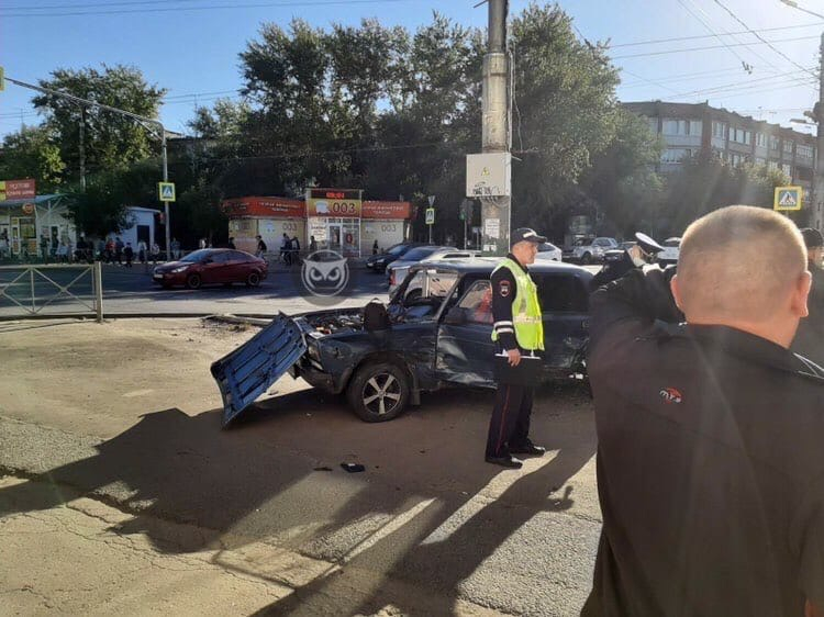 "Лобовое забрызгано кровью...": в Пензе произошло семь ДТП за утро
