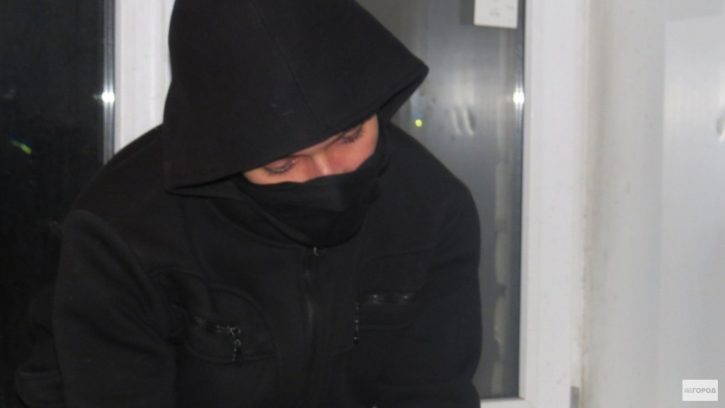 «Согрешил из-за гаджета»: в Вадинске грабитель выхватил у священника телефон и сбежал
