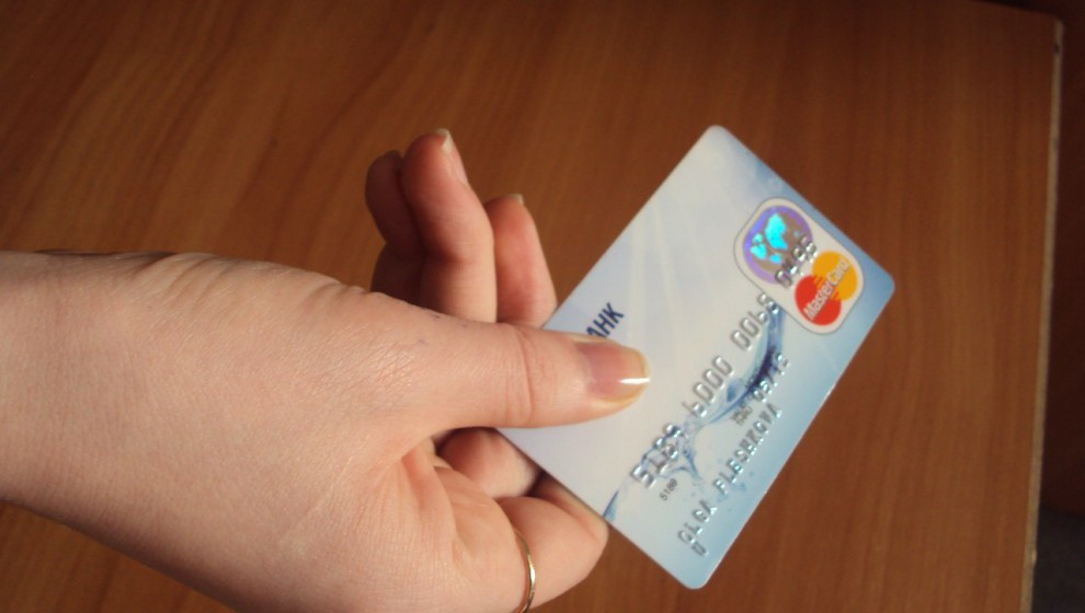 Посочувствовавшего чужой беде жителя Бессоновки обманули на 17 тысяч рублей