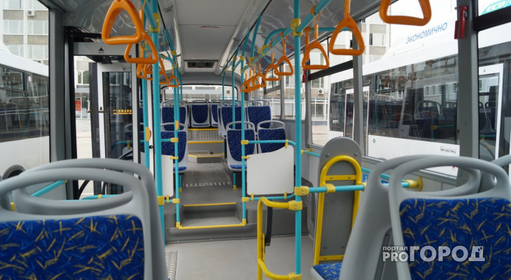 В Заречном появились автобусы с новой системой оплаты