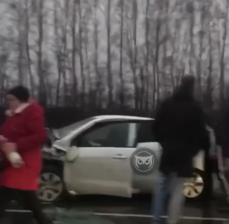 Мальчик и мужчина погибли в ужасной аварии в Пензенской области - видео