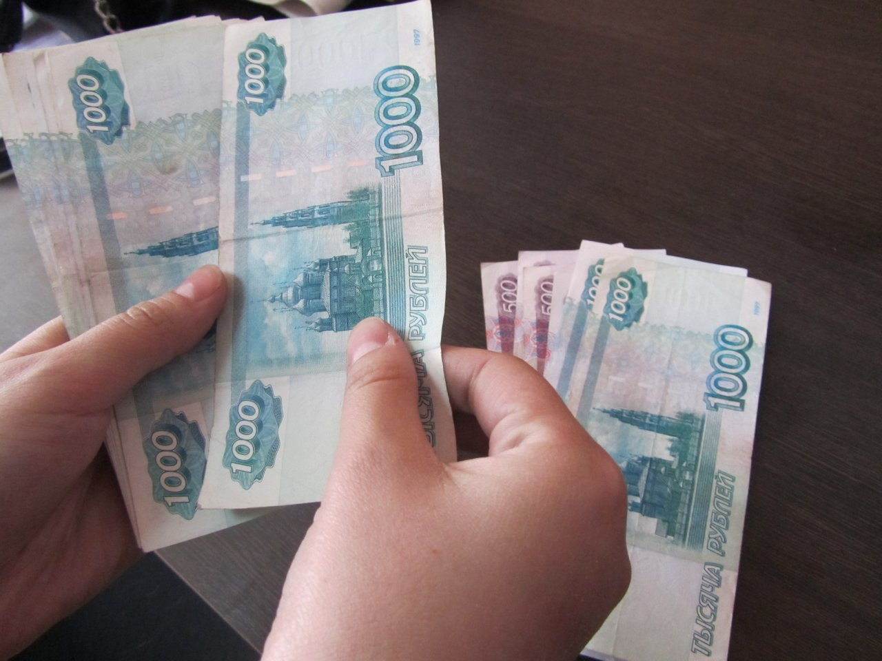 Кабмин поставил точку в вопросе о выплатах в 10 тысяч рублей: что решили?