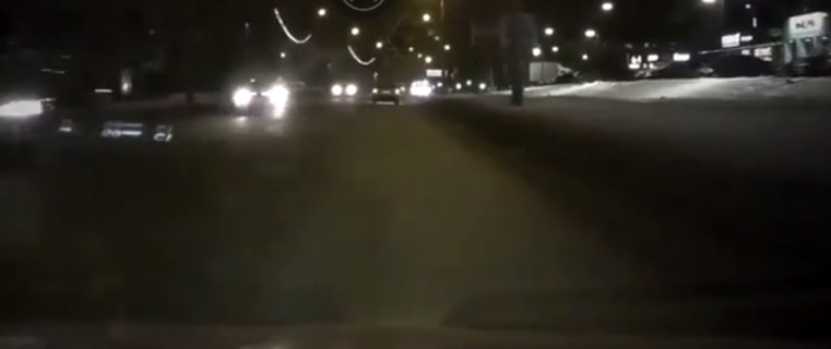 В соцсетях опубликовали видео жесткой аварии в Пензенской области