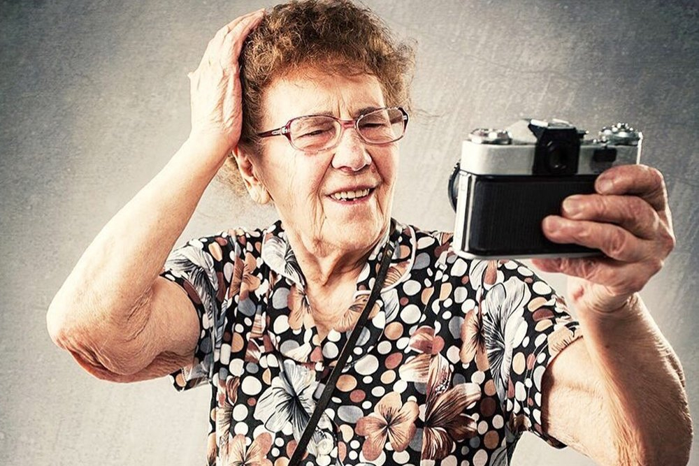 Бабушки захватят Сеть? Каждый пятый пенсионер хочет стать блогером