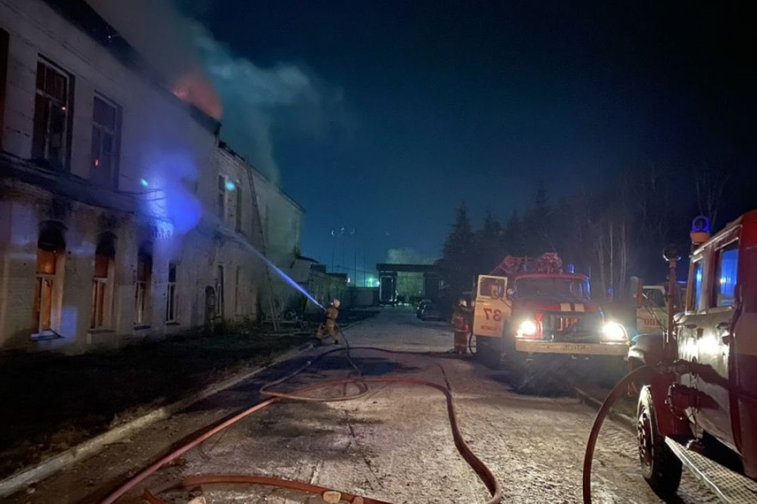 В Пензенской области произошёл сильный пожар на фабрике «Победа»