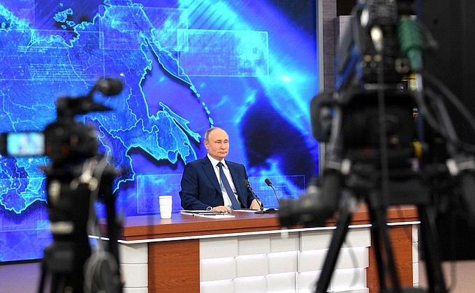 «Разрешение от народа есть»: Путин думает снова стать президентом
