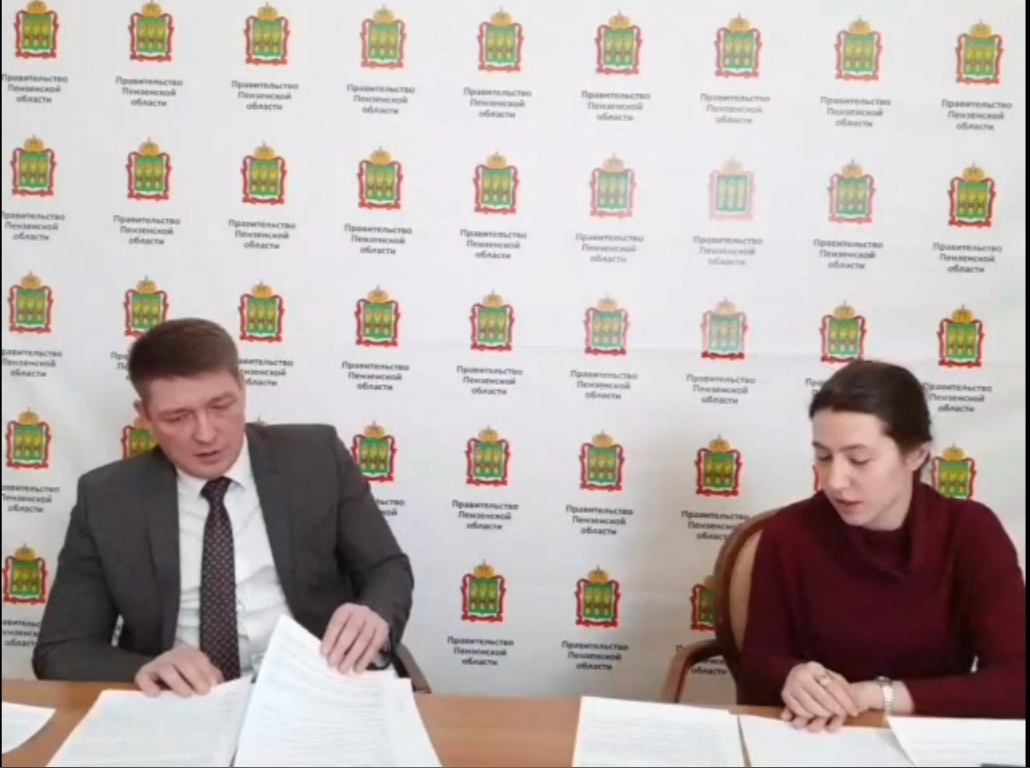 Повысят ли пособия малообеспеченным семьям? - отвечает пензенский министр