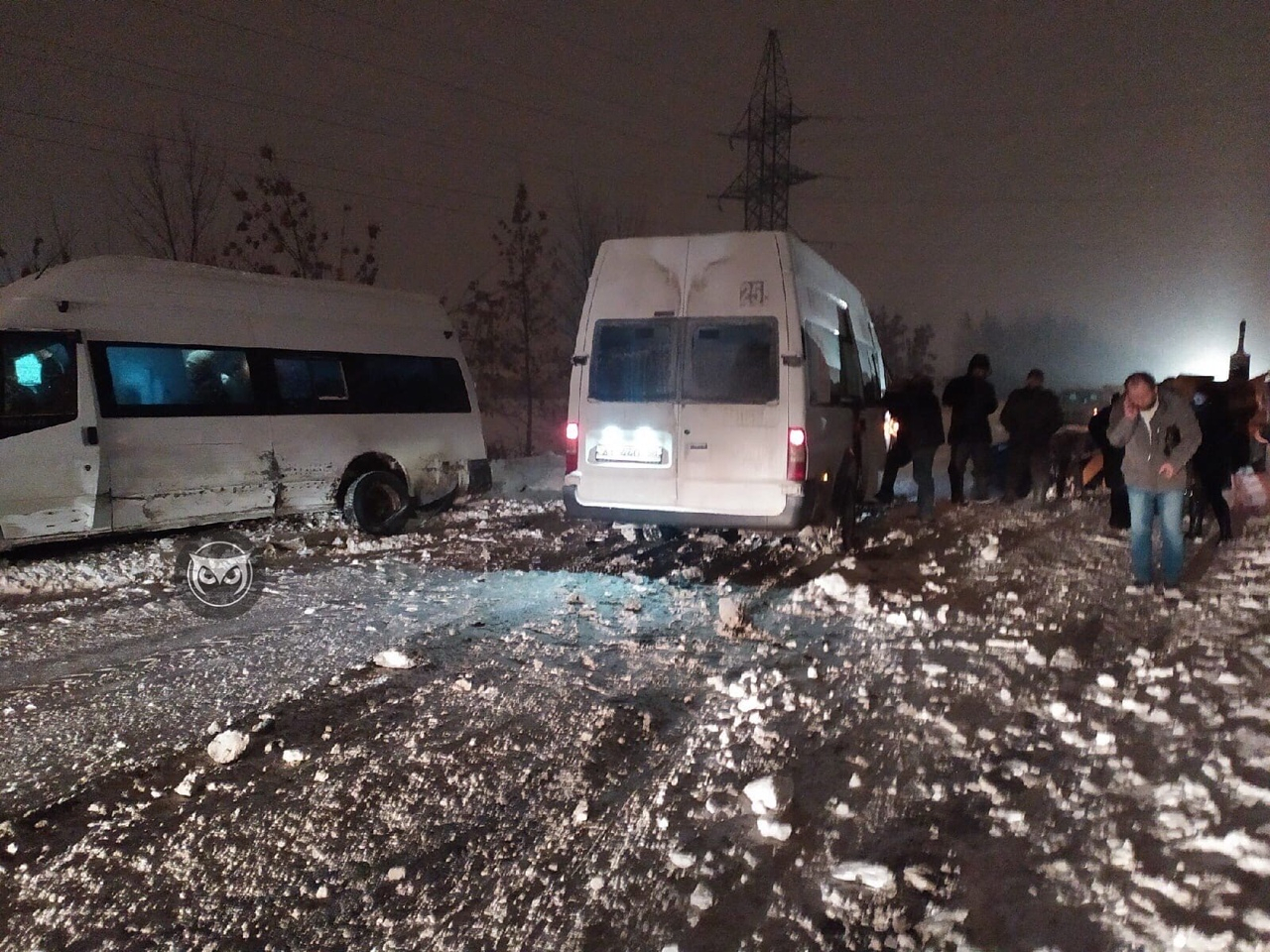 В пензенской Заре произошла авария с двумя микроавтобусами