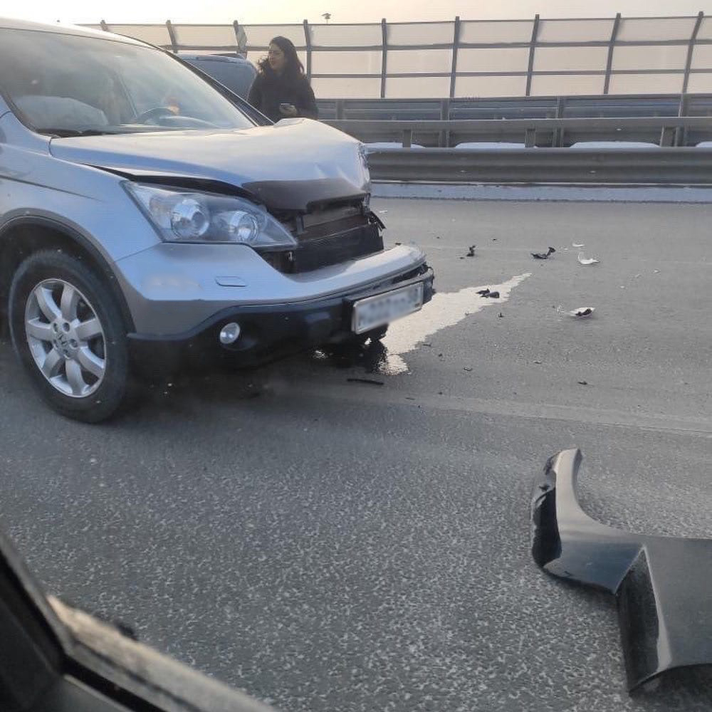Жёсткая авария на мосту в Пензе вызвала пробку
