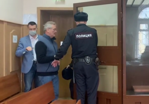 Губернатора Пензенской области Ивана Белозерцева доставили в суд