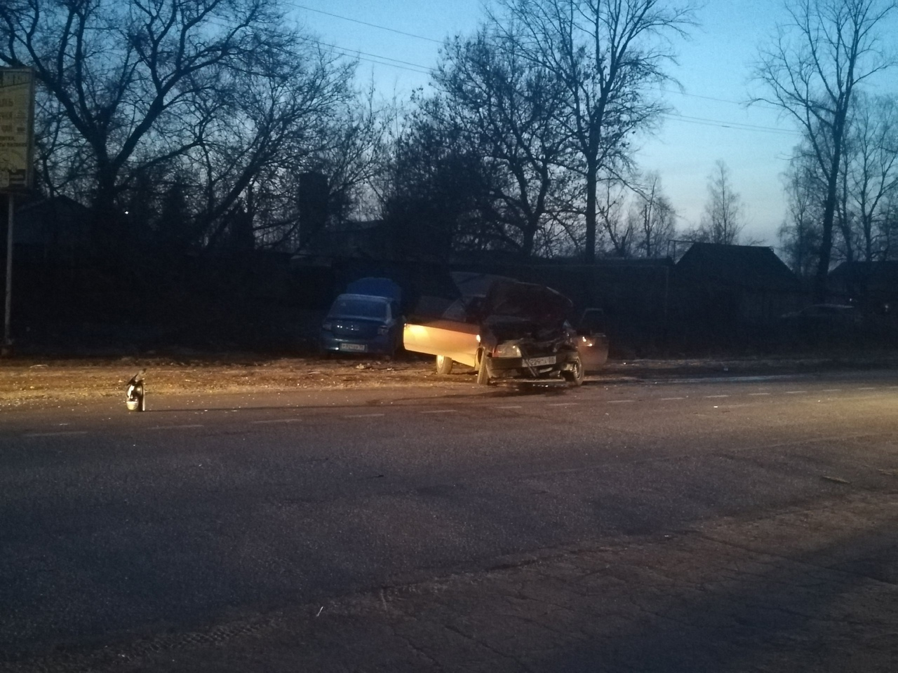 В Кузнецком районе в жесткой аварии разбились два автомобиля