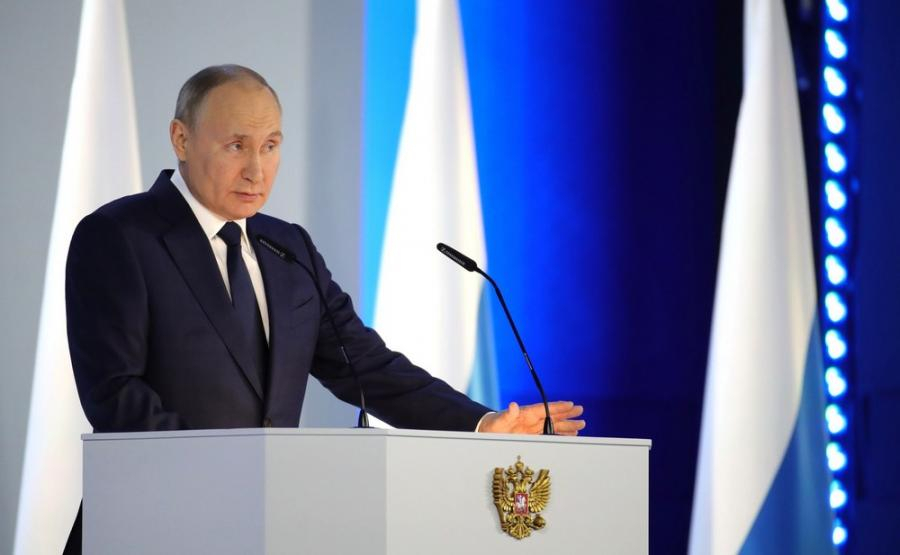 По 5 000 рублей каждый месяц: Путин ввел новую выплату