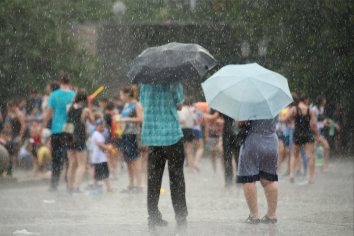 «Жара спадёт, пойдут дожди»: синоптики удивили прогнозом погоды в регионе
