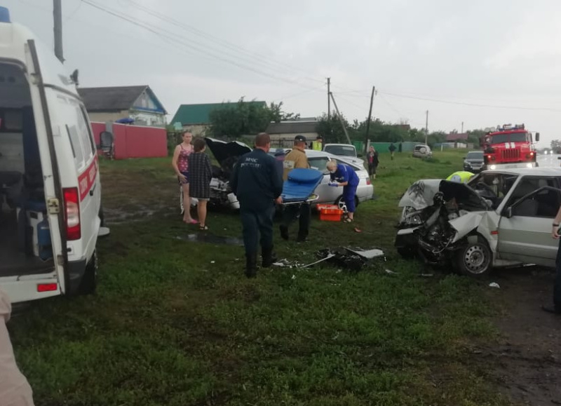 Два «ВАЗа» столкнулись в Пензенской области: пострадали пятеро