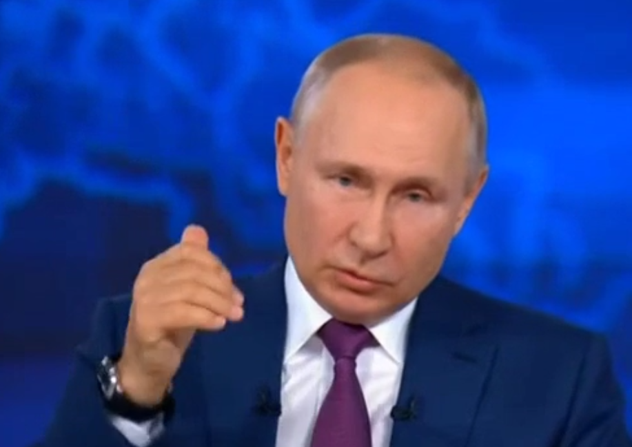 «Колют что угодно»: Путин высказался о вакцинации