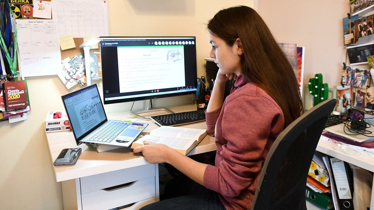 Пензячка поразила историей, как дочери потеряли зрение из-за домашних заданий