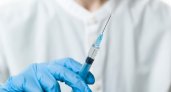 Врачи рассказали, кому придется ревакцинироваться двумя дозами вакцины