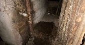"Банки и картошка в кале: коммунальщики затопили фекалиями дом в Пензе 