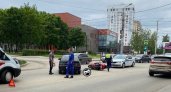 В Пензе дорогу не поделили мотоциклист и легковушка 